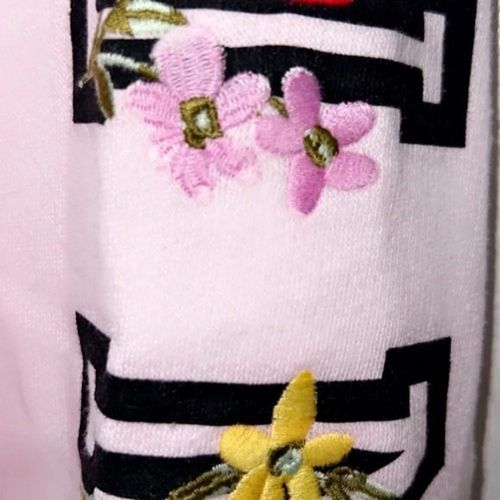 PINK Victorias Secret Hoodie Womens M Pink Floral Logo Embroidered Crop Pullover - Picture 6 of 14